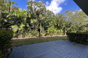 1932 Alamanda Way, Riviera Beach, FL 33404 - Photo 12