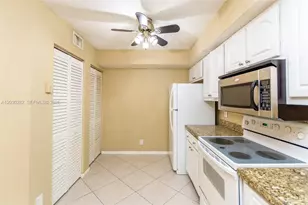 5721 Riverside Dr, Coral Springs, FL 33067 - Photo 18