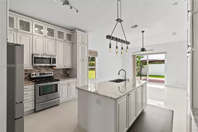 1785 NE 37th Pl, Homestead, FL 33033 - Photo 32
