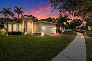 1785 NE 37th Pl, Homestead, FL 33033 - Photo 2