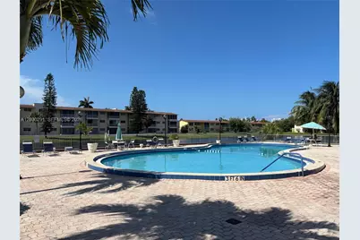 2815 NE 201st Ter #L220, Aventura, FL 33180 - Photo 10