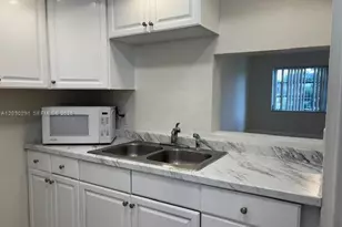 2815 NE 201st Terrace, Aventura, FL 33180 - Photo 1