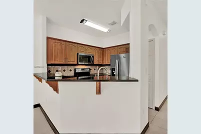 10902 NW 79th St #10902, Doral, FL 33178 - Photo 6