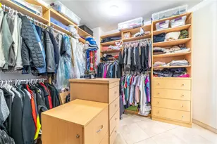 21050 Point Pl, Aventura, FL 33180 - Photo 16