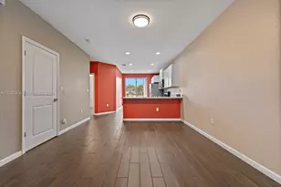 2390 SE 15th St, Homestead, FL 33035 - Photo 10