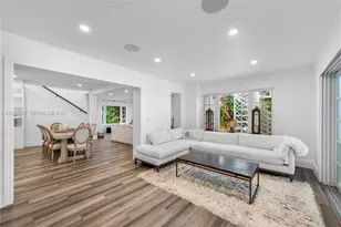 5236 Pine Tree Dr, Miami Beach, FL 33140 - Photo 20