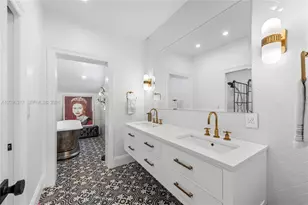5236 Pine Tree Dr, Miami Beach, FL 33140 - Photo 38