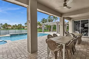 8052 NW 161st Terrace, Miami Lakes, FL 33016 - Photo 6