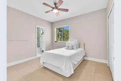 8052 NW 161st Ter, Miami Lakes, FL 33016 - Photo 30