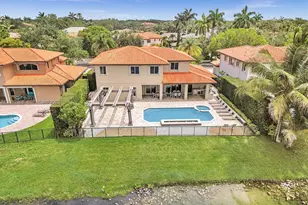 8052 NW 161st Terrace, Miami Lakes, FL 33016 - Photo 44