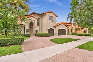 8052 NW 161st Terrace, Miami Lakes, FL 33016 - Photo 4