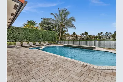 8052 NW 161st Ter, Miami Lakes, FL 33016 - Photo 46