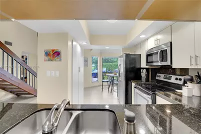 1400 NW 9th Ave #C-18, Boca Raton, FL 33486 - Photo 4