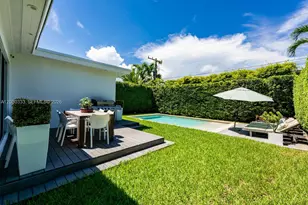 575 W 50th St, Miami Beach, FL 33140 - Photo 32