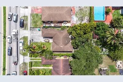 579 NW 119th St, Miami, FL 33168 - Photo 32