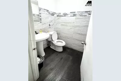 7435 W 20th Ave, Hialeah, FL 33014 - Photo 16