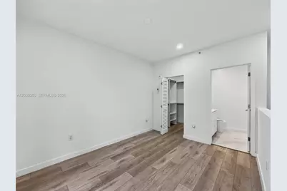 [Address not provided], Miami Beach, FL 33139 - Photo 6