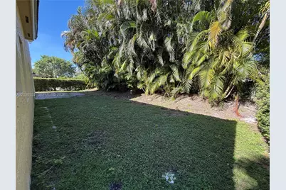 2250 SE 19th Ave, Homestead, FL 33035 - Photo 28