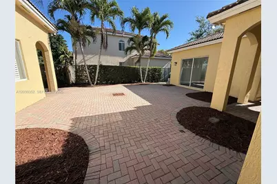 2250 SE 19th Ave, Homestead, FL 33035 - Photo 6