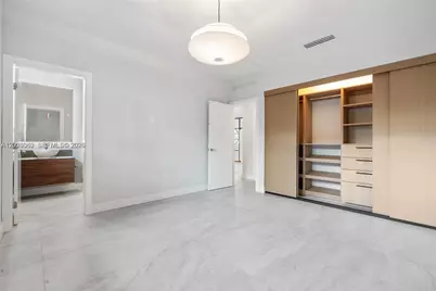 550 S Shore Dr, Miami Beach, FL 33141 - Photo 36