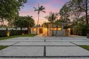 550 S Shore Dr, Miami Beach, FL 33141 - Photo 1