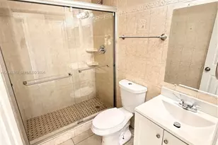 412 Lakeside Dr, Margate, FL 33063 - Photo 10