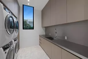 360 S Hibiscus Dr, Miami Beach, FL 33139 - Photo 76