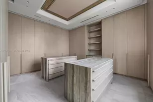 360 S Hibiscus Dr, Miami Beach, FL 33139 - Photo 60