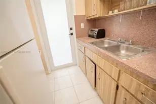 637 SW 11th St, Miami, FL 33129 - Photo 18