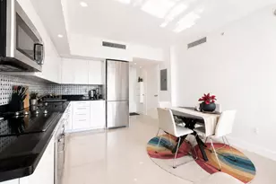 92 SW 3rd St, Miami, FL 33130 - Photo 8