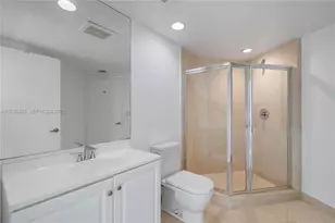 475 Brickell Ave, Miami, FL 33131 - Photo 38