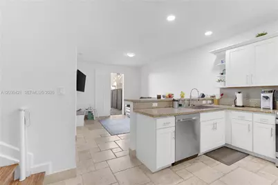 7475 NW 116th Ave, Doral, FL 33178 - Photo 8