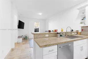 7475 NW 116th Ave, Doral, FL 33178 - Photo 10