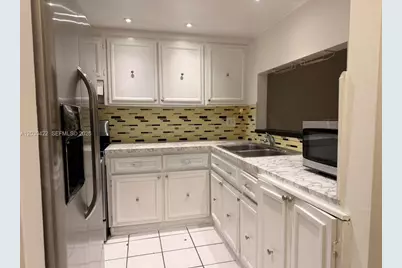 1035 W 77th St #211, Hialeah, FL 33014 - Photo 6