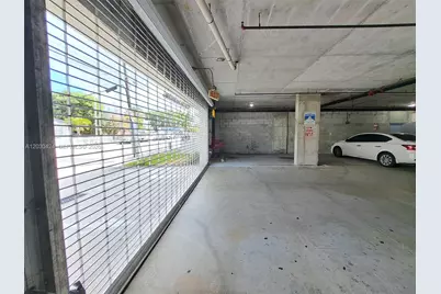 120 SW 8th Ave #903, Miami, FL 33130 - Photo 28