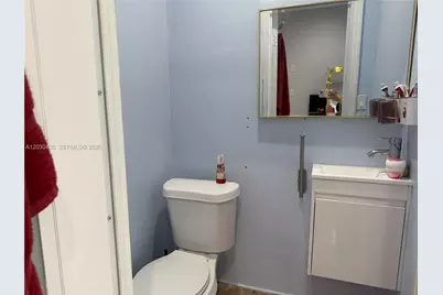 1870 W 64th St, Hialeah, FL 33012 - Photo 10
