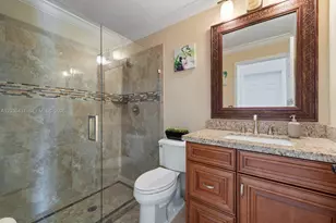 1021 NW 185th Terrace, Pembroke Pines, FL 33029 - Photo 10