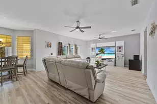 1021 NW 185th Terrace, Pembroke Pines, FL 33029 - Photo 8