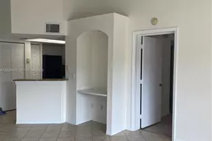 300 N Crestwood Ct N, Royal Palm Beach, FL 33411 - Photo 6