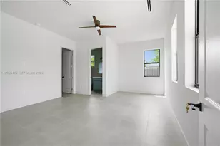 131 Miami Gardens Rd, West Park, FL 33023 - Photo 14