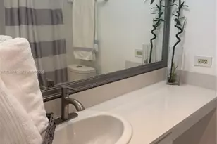 1390 Ocean Dr, Miami Beach, FL 33139 - Photo 12