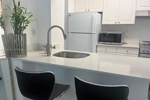 1390 Ocean Dr, Miami Beach, FL 33139 - Photo 26