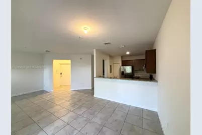 10620 NW 88 St #216, Doral, FL 33178 - Photo 4