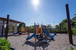 10620 NW 88th St, Doral, FL 33178 - Photo 18