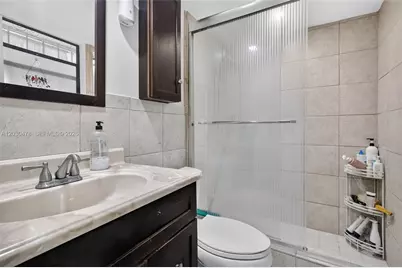 18240 NE 8th Ave, North Miami Beach, FL 33162 - Photo 34
