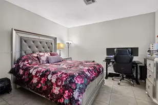 18240 NE 8th Ave, North Miami Beach, FL 33162 - Photo 22