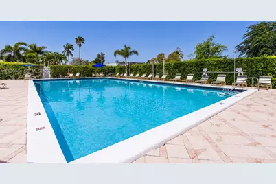 812 NE 26th Ave, Hallandale Beach, FL 33009 - Photo 22