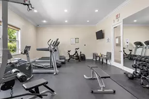 812 NE 26th Ave, Hallandale Beach, FL 33009 - Photo 24