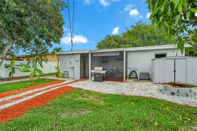 7220 Arthur St, Hollywood, FL 33024 - Photo 38