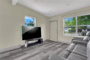 7220 Arthur St, Hollywood, FL 33024 - Photo 16